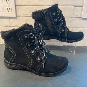 Earth Origins sz 8 Crowley black suede lace-up winter boots